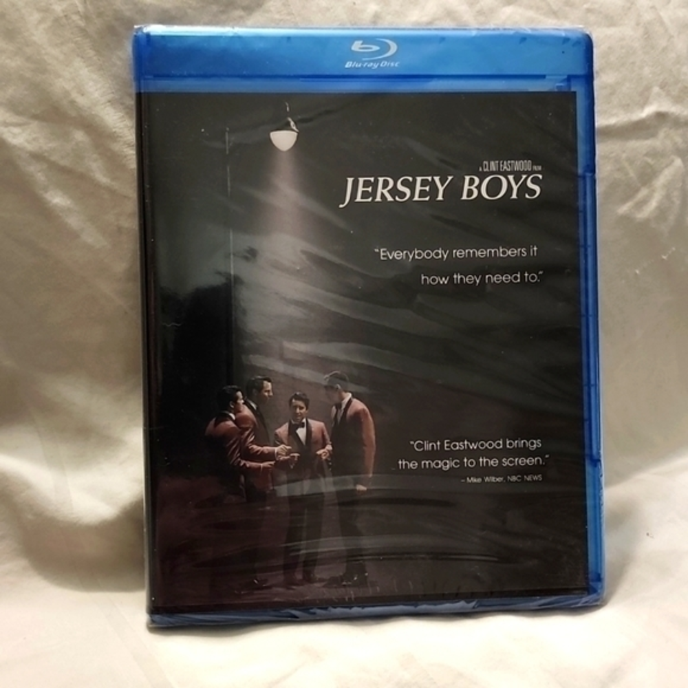 New in Shrink-wrap‎ Jersey Boys Blu-ray Disc